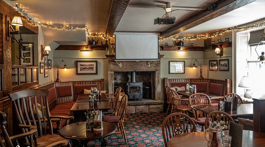 Peak District Summer Adventure - Image 3